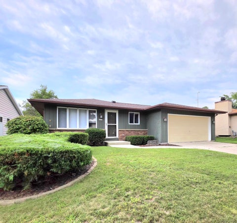 Photo of 2239 Carmen Ave, Sheboygan, WI 53081 (MLS # 1978634)