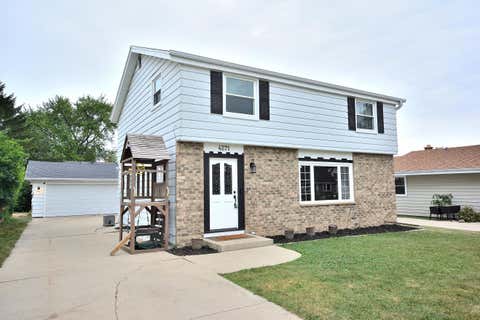 Photo of 4271 S 89th St, Greenfield, WI 53228 (MLS # 1973342)