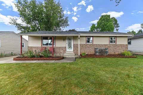 Photo of 1332 Lakeview Ave, South Milwaukee, WI 53172 (MLS # 1966164)