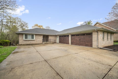 Photo of 10928 W Church St, Franklin, WI 53132 (MLS # 1958136)
