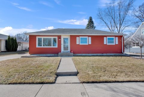Photo of 2885 S 102nd St, West Allis, WI 53227 (MLS # 1951129)