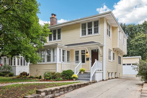 Photo of 6931 W Wells St, Wauwatosa, WI 53213 (MLS # 1936506)