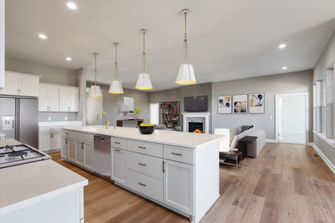 1748 N River Cir, River Hills, WI 53217 - #: 1891902