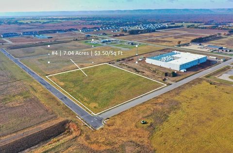 MLS: 1915855