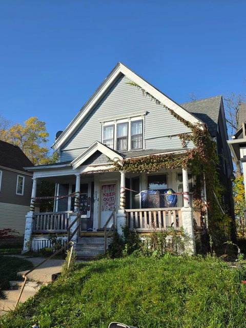 Photo of 3221 N 14th St, Milwaukee, WI 53206 (MLS # 1986635)