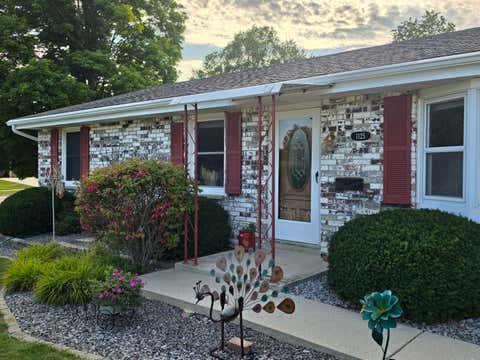 Photo of 1125 Western Ave, Kewaskum, WI 53040 (MLS # 1977620)