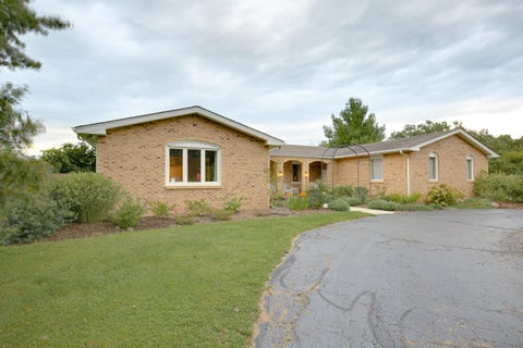 Photo of 4600 116th St, Pleasant Prairie, WI 53158 (MLS # 1981557)