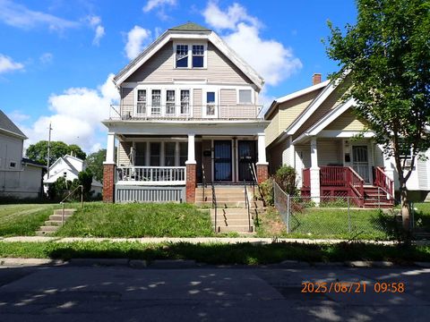 Photo of 3421-23 N 21st St, Milwaukee, WI 53202 (MLS # 1951367)