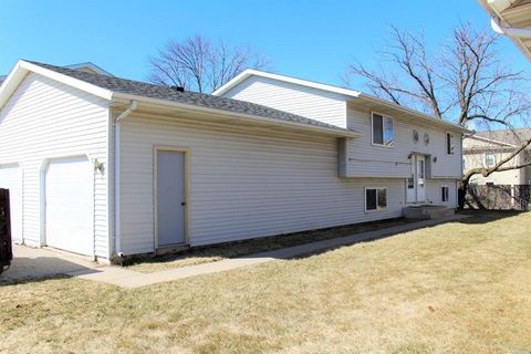 Photo of 6316 53rd St, Kenosha, WI 53144 (MLS # 1962666)