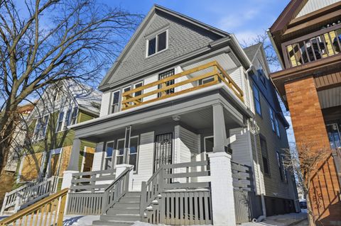 Photo of 4222 W Lloyd St, Milwaukee, WI 53208 (MLS # 1948039)