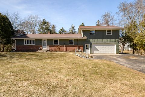 Photo of 745 N Green Bay Rd, Grafton, WI 53024 (MLS # 1953845)