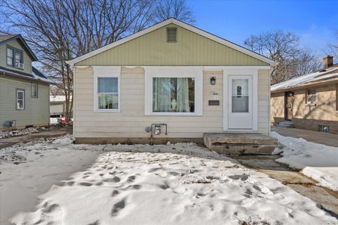 Photo of 4547 N 49th St, Milwaukee, WI 53218 (MLS # 1949515)