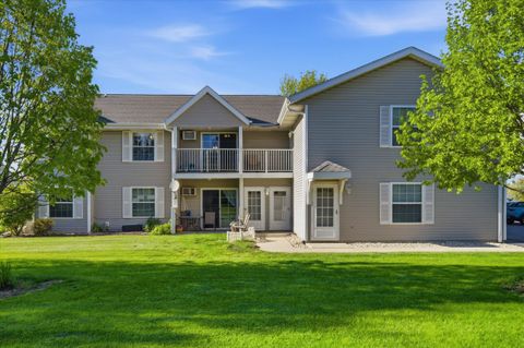 Photo of 354 Minz Park Cir, West Bend, WI 53095 (MLS # 1962714)
