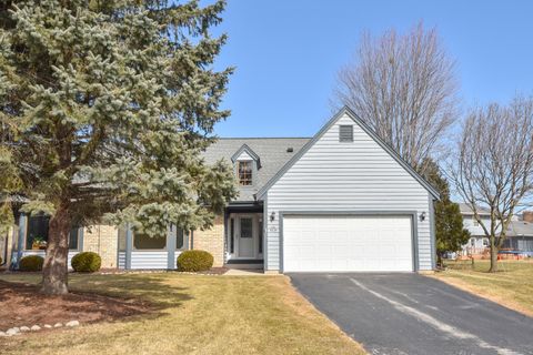 Photo of W52N139 Pioneer Ct, Cedarburg, WI 53012 (MLS # 1952570)