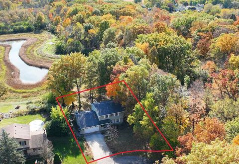 Photo of 3321 W Minnesota Ave, Franklin, WI 53132 (MLS # 1936768)