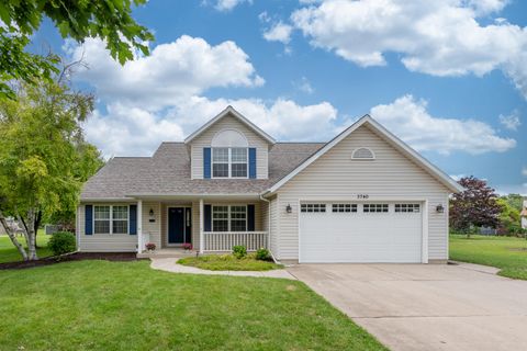 Photo of 3740 109th St, Pleasant Prairie, WI 53158 (MLS # 1968147)