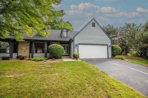 Photo of W52N106 Pioneer Ct, Cedarburg, WI 53012 (MLS # 1980028)