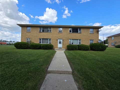 Photo of 2424 W Howard Ave, Milwaukee, WI 53221 (MLS # 1969081)
