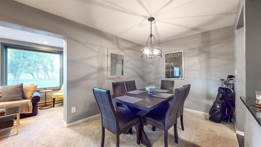 Fontana, Wisconsin 53125, United States, 2 Bedrooms Bedrooms, ,2 BathroomsBathrooms,Residential,Active,91494