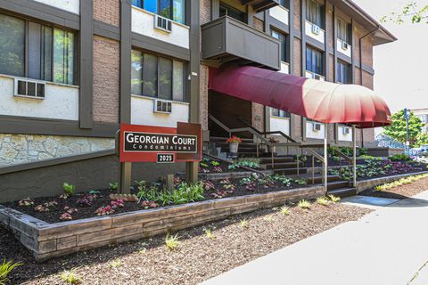 Photo of 2025 E Greenwich Ave, Milwaukee, WI 53211 (MLS # 1953141)