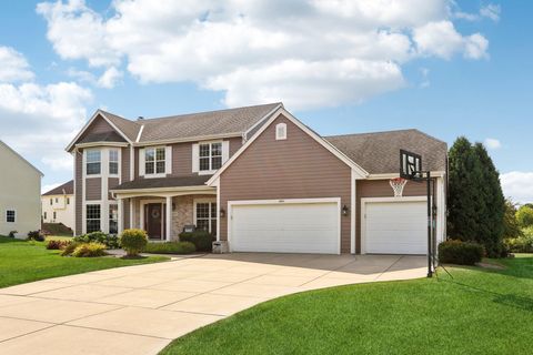 Photo of 4923 W Devinshire Dr, Franklin, WI 53132 (MLS # 1936660)