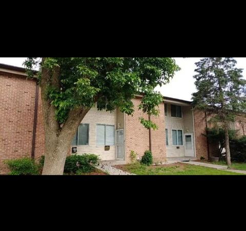 9076 N 95th St, Milwaukee, WI 53224 - #: 1933459