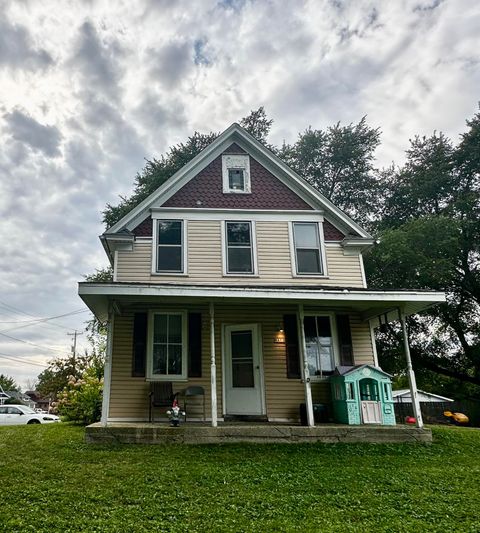 Photo of 9473 S Chicago Rd, Oak Creek, WI 53154 (MLS # 1954851)
