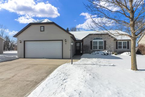 Photo of 36 W Sedgemeadow St, Elkhorn, WI 53121 (MLS # 1948874)