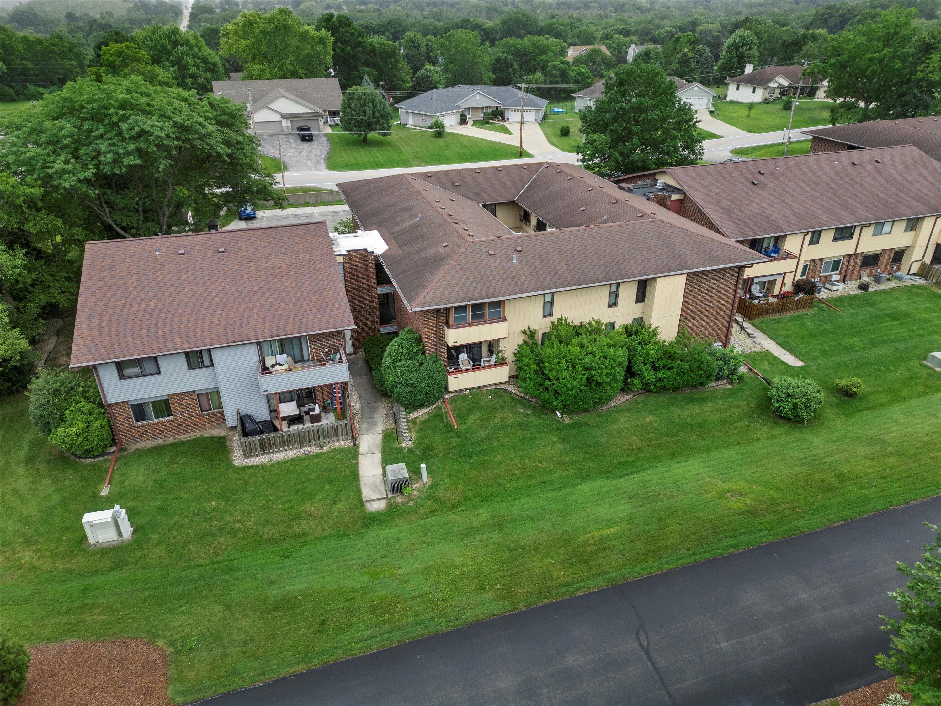 Franklin, Wisconsin 53132, United States, 2 Bedrooms Bedrooms, ,2 BathroomsBathrooms,Residential,Active,176623