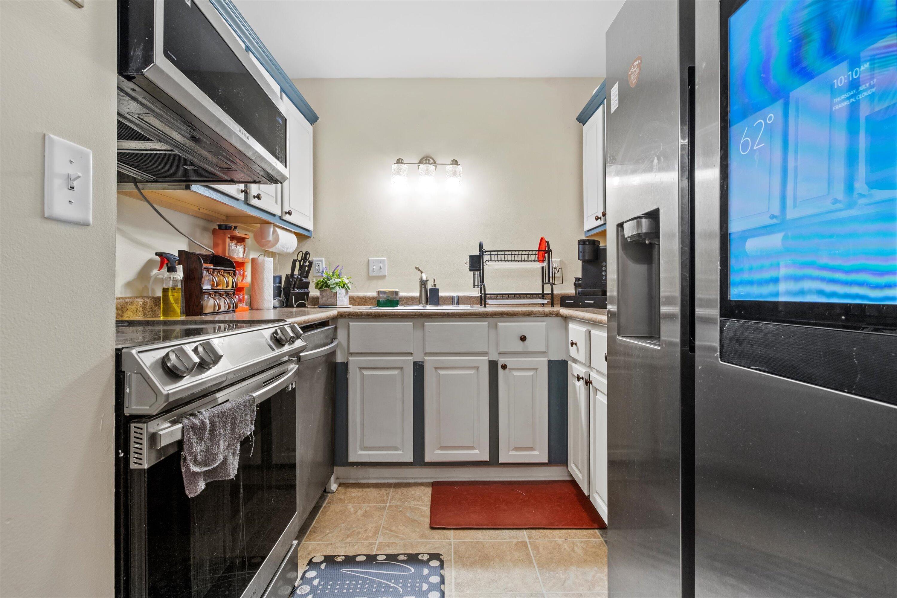 Franklin, Wisconsin 53132, United States, 2 Bedrooms Bedrooms, ,2 BathroomsBathrooms,Residential,Active,176623