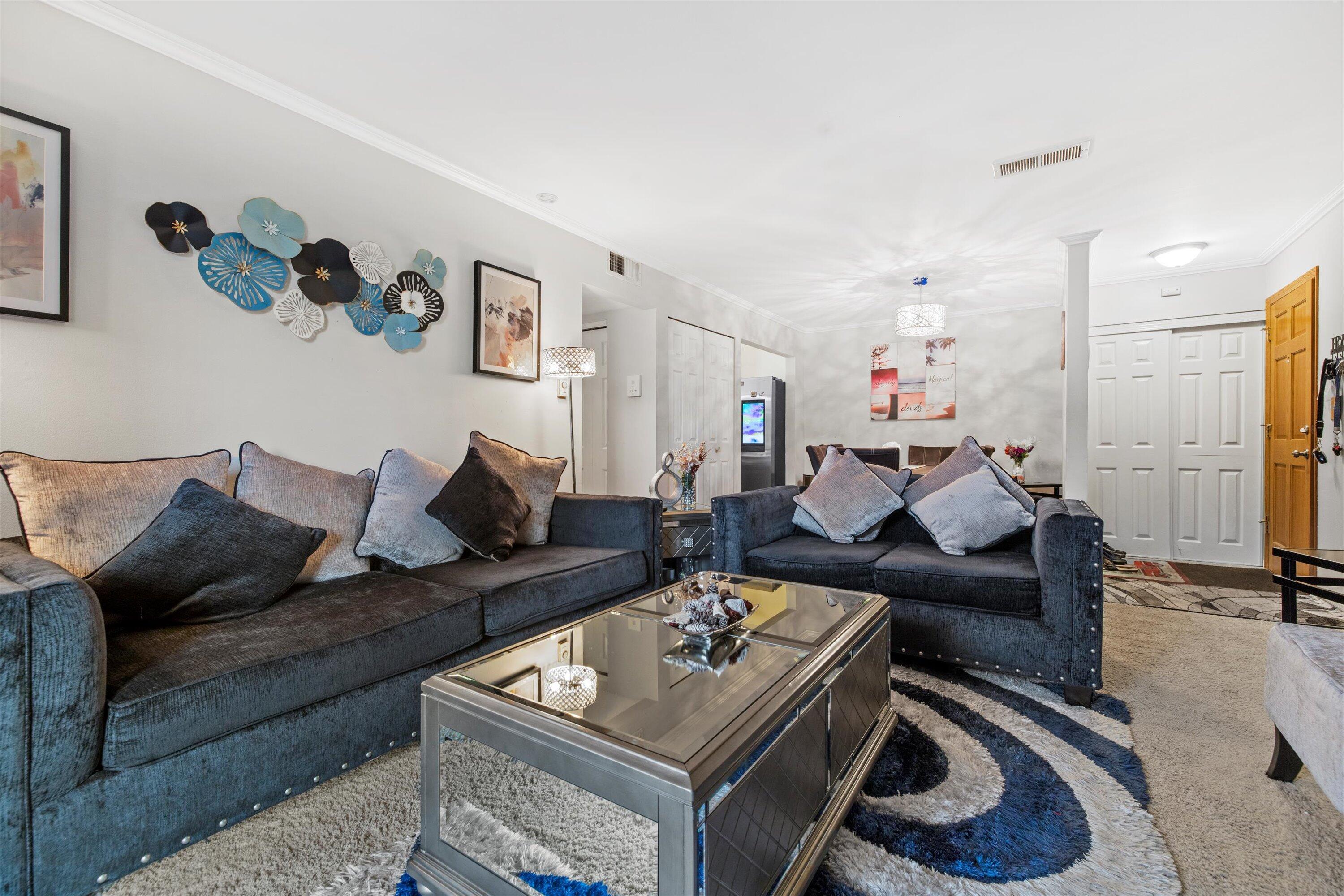 Franklin, Wisconsin 53132, United States, 2 Bedrooms Bedrooms, ,2 BathroomsBathrooms,Residential,Active,176623