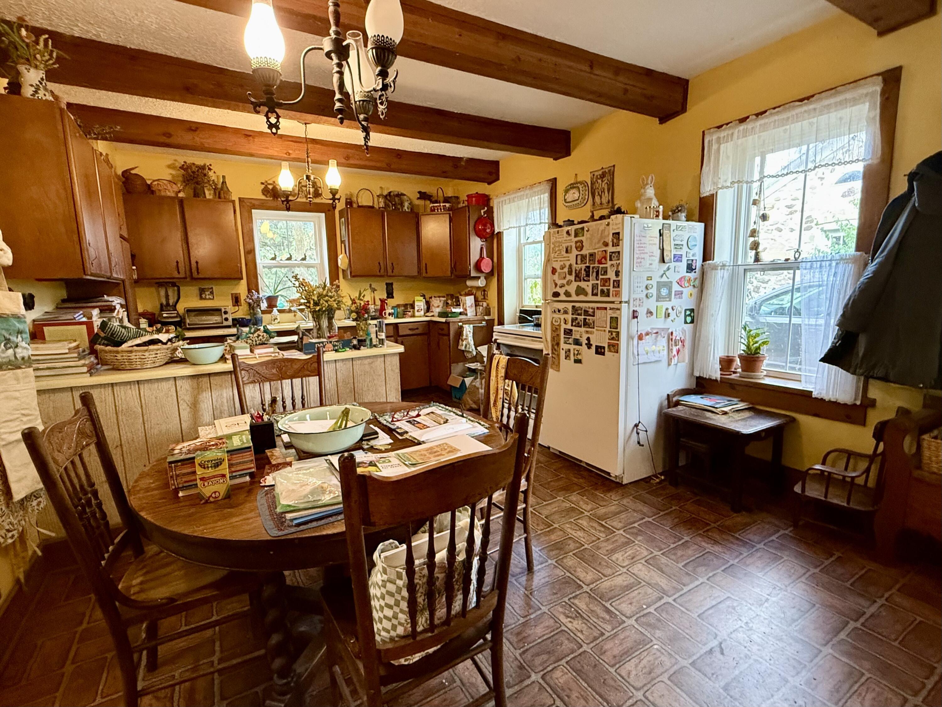 Farmington, Wisconsin 53090, United States, 5 Bedrooms Bedrooms, ,3 BathroomsBathrooms,Residential,Active,235036