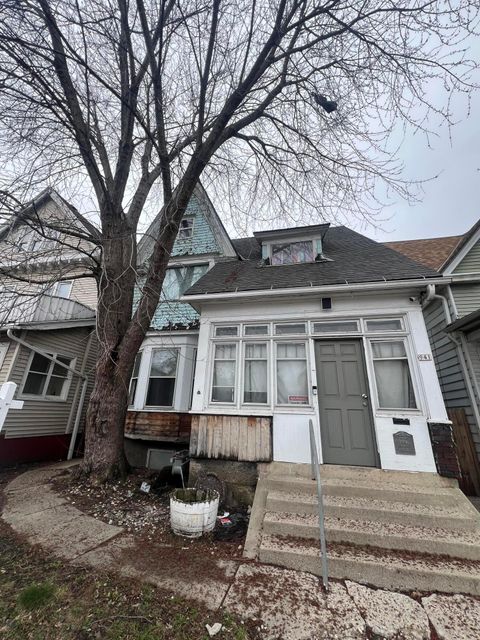 Photo of 941 S 35th St, Milwaukee, WI 53215 (MLS # 1956560)