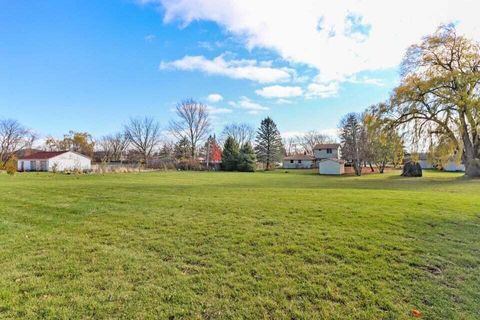 Photo of Lt2 Getzen Pl, Elkhorn, WI 53121 (MLS # 1955802)