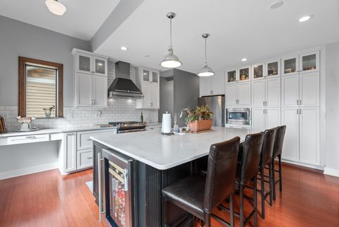 Photo of 101 W Vine St, Milwaukee, WI 53212 (MLS # 1952324)