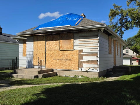 Photo of 5643 N 72nd St, Milwaukee, WI 53218 (MLS # 1980034)