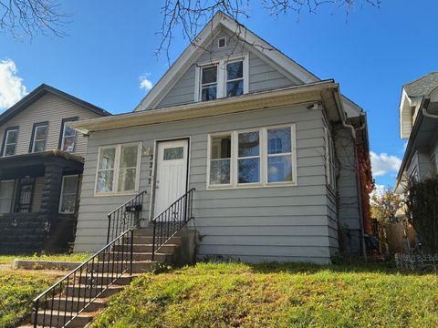 Photo of 3217 N 39th St, Milwaukee, WI 53216 (MLS # 1941379)