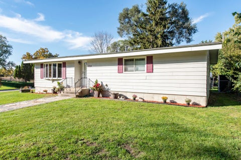 Photo of 324 W Depot St, Salem Lakes, WI 53170 (MLS # 1984715)