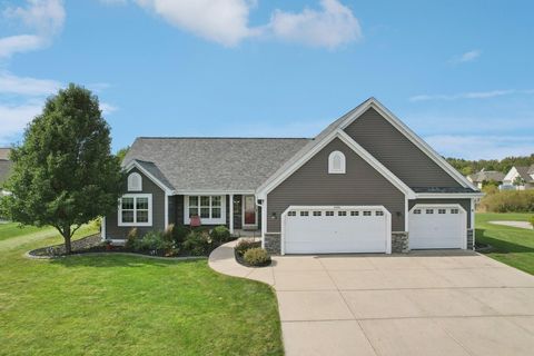 Photo of 10555 S Singing Lark Ct, Oak Creek, WI 53154 (MLS # 1937845)