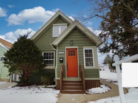 Photo of 2214 S 60th St, West Allis, WI 53219 (MLS # 1948577)