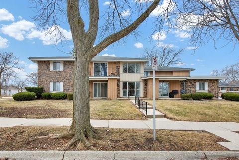 Photo of 3449 S Pine Ave, Milwaukee, WI 53207 (MLS # 1953730)
