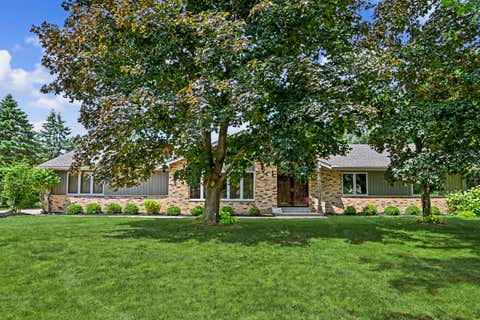 Photo of 17850 St James Rd, Brookfield, WI 53045 (MLS # 1972729)