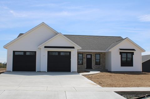 Photo of 947 Drumlin Dr, Kewaskum, WI 53040 (MLS # 1959656)