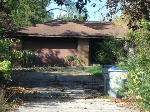 Photo of 6505 N 107 St, Milwaukee, WI 53224 (MLS # 1951279)