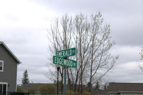 Photo of 509 Emerald Pt, Kewaskum, WI 53040 (MLS # 1959334)