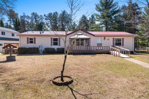 Photo of N10268 Hummingbird Ln, Stephenson, WI 54104 (MLS # 1958944)