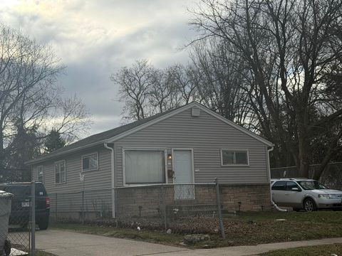 Photo of 5368 N 67th St, Milwaukee, WI 53218 (MLS # 1958371)