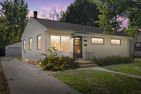 Photo of 7639 W Palmetto Ave, Milwaukee, WI 53218 (MLS # 1984375)