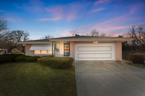 Photo of 1217 Fairway Dr, Racine, WI 53405 (MLS # 1953715)