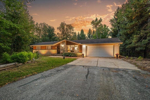 Photo of N30W22171 Green Rd, Pewaukee, WI 53186 (MLS # 1984386)